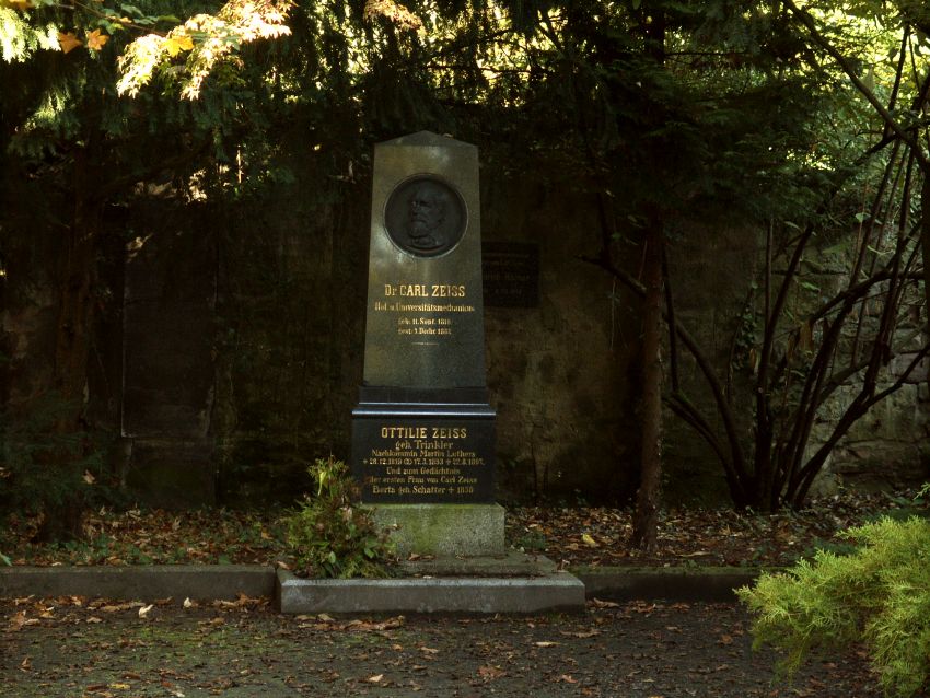 Grabmal für Carl Zeiß