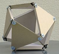Oktaeder-Ikosaeder.jpg